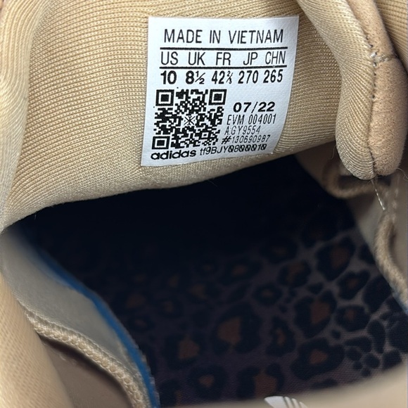 🔥🔥🔥 adidas Originals Ozelia sneakers with leopard stripes in beige Size: 10🔥🔥🔥 - Picture 8 of 10